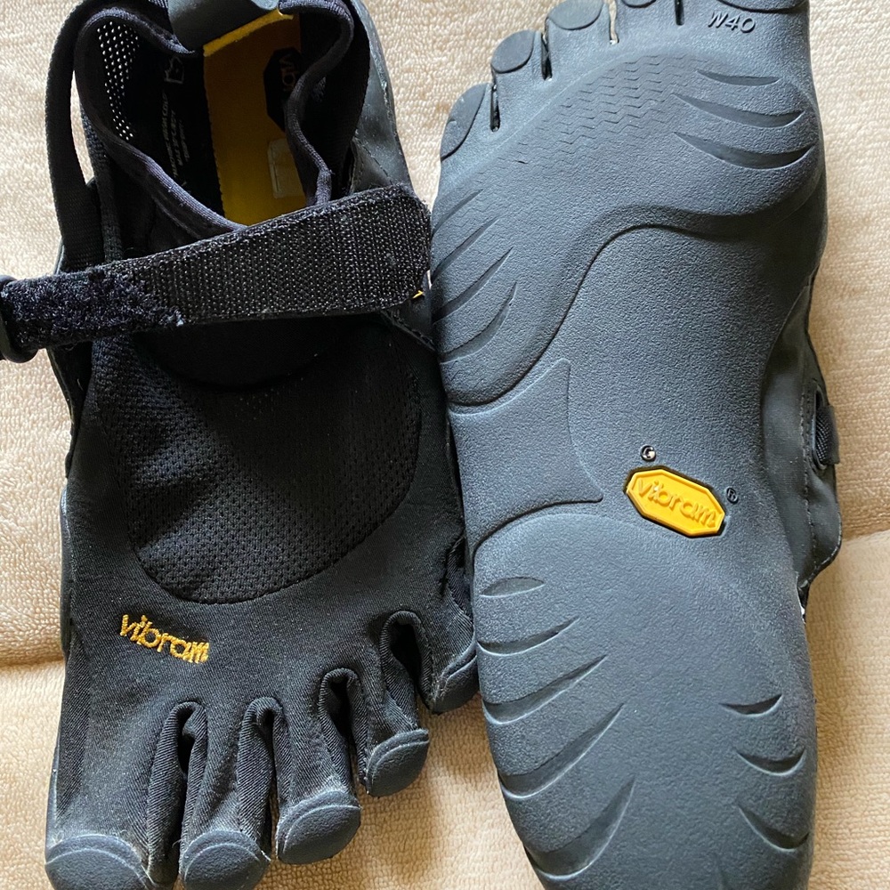 Vibram V-Aqua Toe Shoes